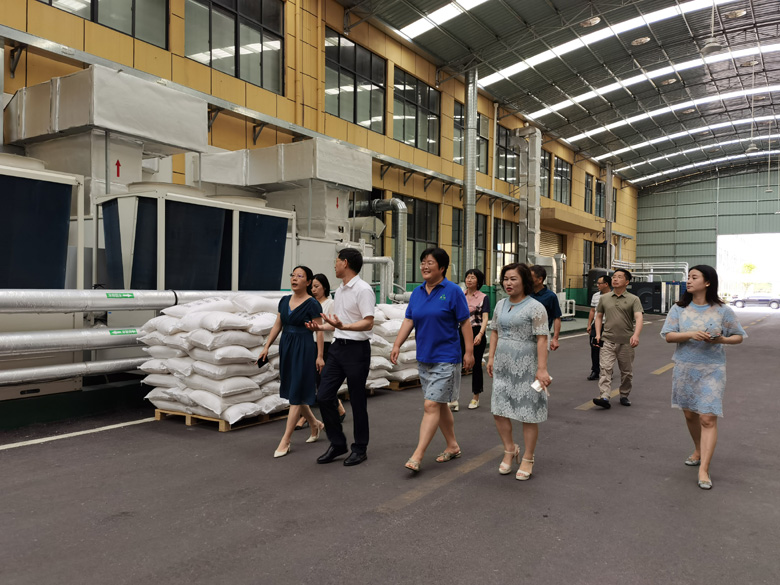 在关怀中砥砺前行(图1)